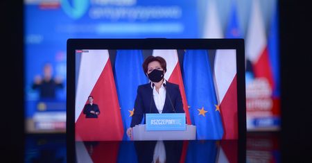 Maląg: Rząd planuje przedłużenie dodatkowego zasiłku opiekuńczego