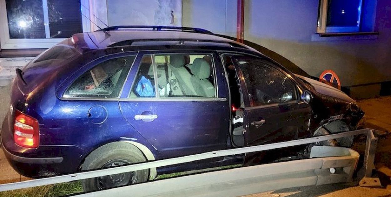 Słupsk: Miał narkotyki, zakaz kierowania i spowodował kolizję
