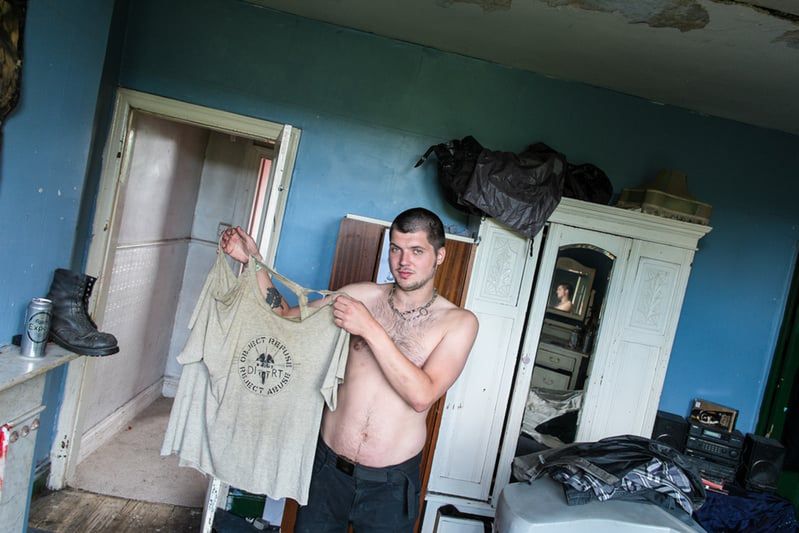 Ricky Adam opowiedział na zdjęciach o życiu brytyjskich squattersów