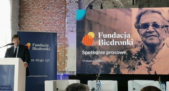 Fundacja Biedronki pomoże seniorom. 50 milionów złotych budżetu na start