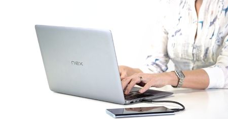 NexDock 2. Urządzenie, które zamieni smartfon lub malinkę w pełnoprawny notebook