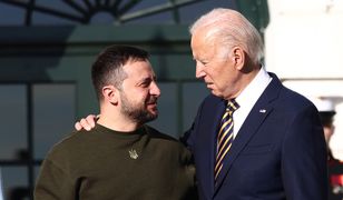 Tak Biden przywitał Zełenskiego. Objął go jak syna