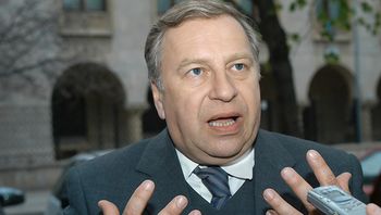 W szkole wyśmiewali Stuhra za obce nazwisko. Potem Polacy go pokochali