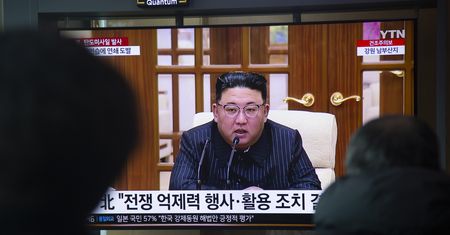 Kim Dzong Un bardzo się boi. "Zapora się rozpada"