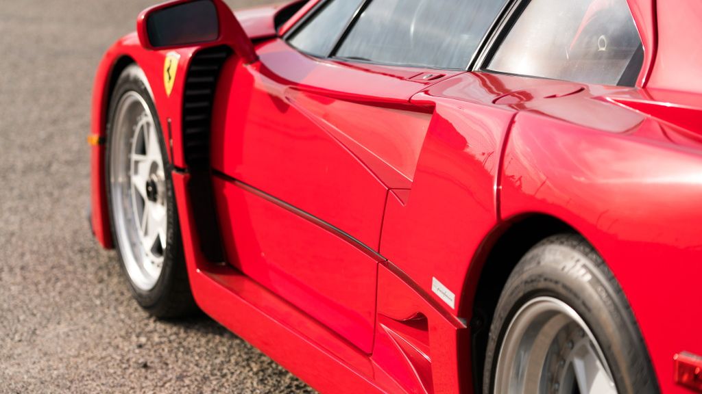 Ferrari F40 (zdjęcie poglądowe)