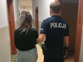 Kłodzko: Zatrzymane dwie pary z narkotykami. Najpierw wpadli klienci, po nich policjanci dotarli do dilerów