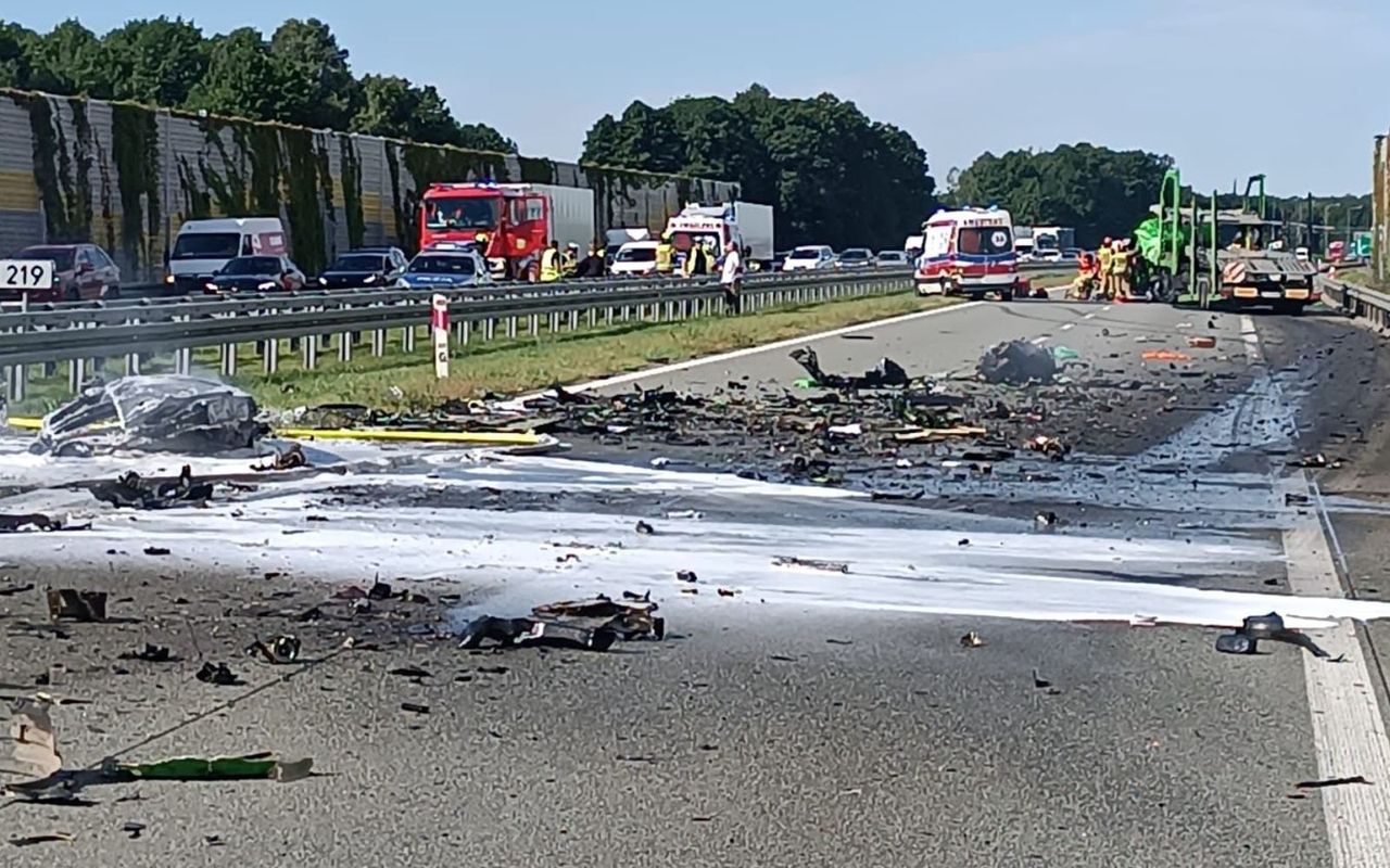 Tragedia na S8. "Jeden z naszych kierowców walczy o życie"