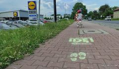 Reklamy Biedronki przy sklepie Lidla. "Przepraszamy"