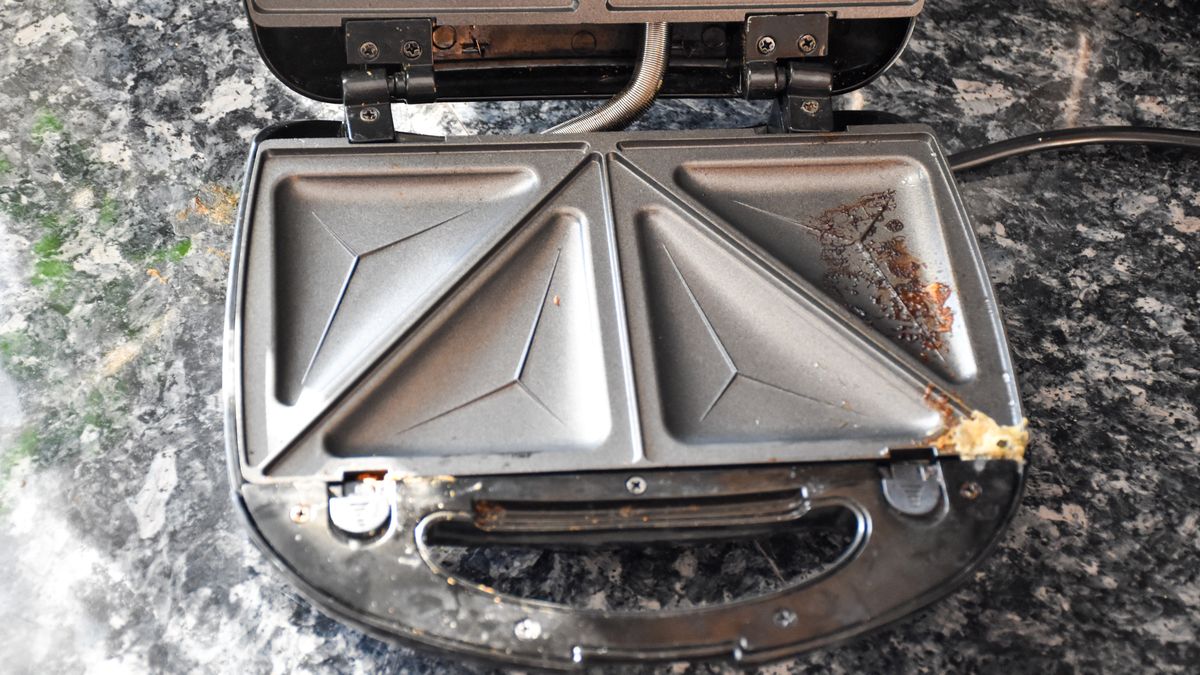 Jak wyczyścić toster?