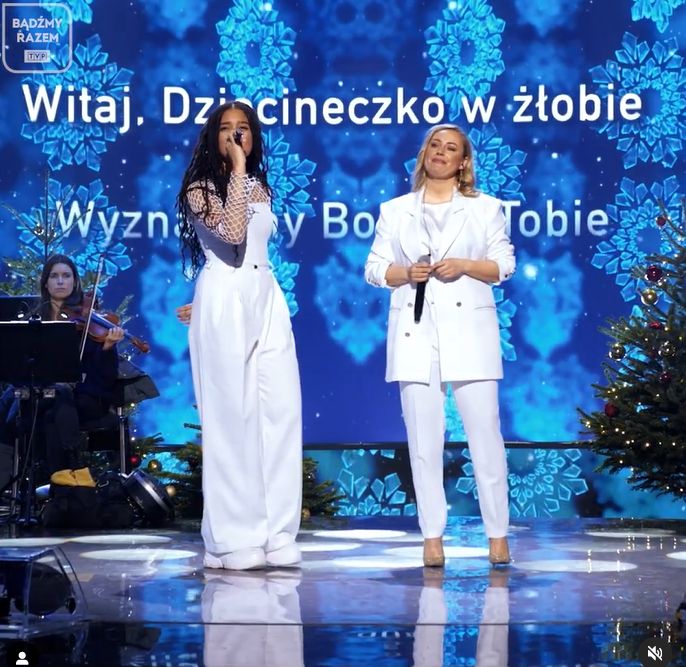 Sara James z mamą