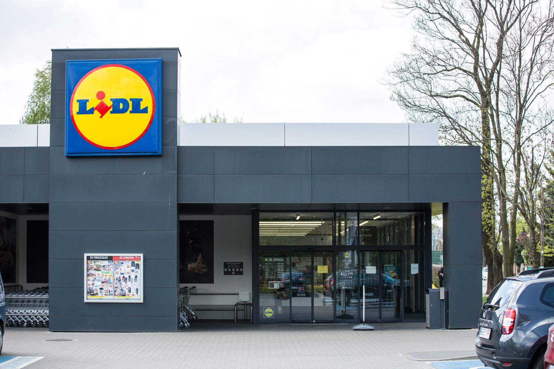 Crowds will flock to Lidl on Monday.  This will be a great opportunity