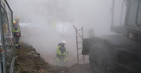 Warszawa. Utrudnienia w kursowaniu autobusów z powodu awarii wodociągu na Ursusie