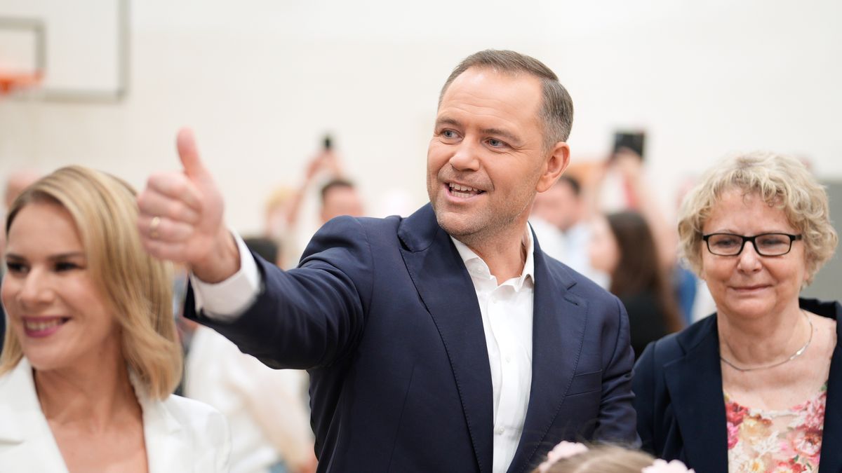 Karol Nawrocki, a non-partisan Presidential candidate supported by the right wing Law and Justice Party casts his ballot in this file photo taken in Warsaw, Poland on 01 June, 2025. Right-wing historian Karol Nawrocki has been elected Poland's new president, the state electoral commission (PKW) said. Nawrocki won 50.9% percent of the votes ahead of Warsaw's liberal mayor Rafal Trzaskowski on 49.1% percent. It's a sensational turnaround from the result of the first exit poll  published immediately after voting ended at 21:00 on Sunday  that showed Trzaskowski winning on 50.3% to Nawrocki's 49.7%. (Photo by Jaap Arriens/NurPhoto via Getty Images)