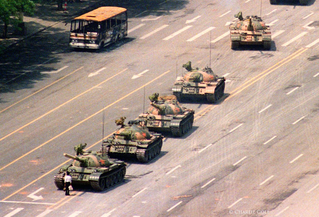 Nie żyje Charlie Cole. Twórca fotografii "Tank Man"