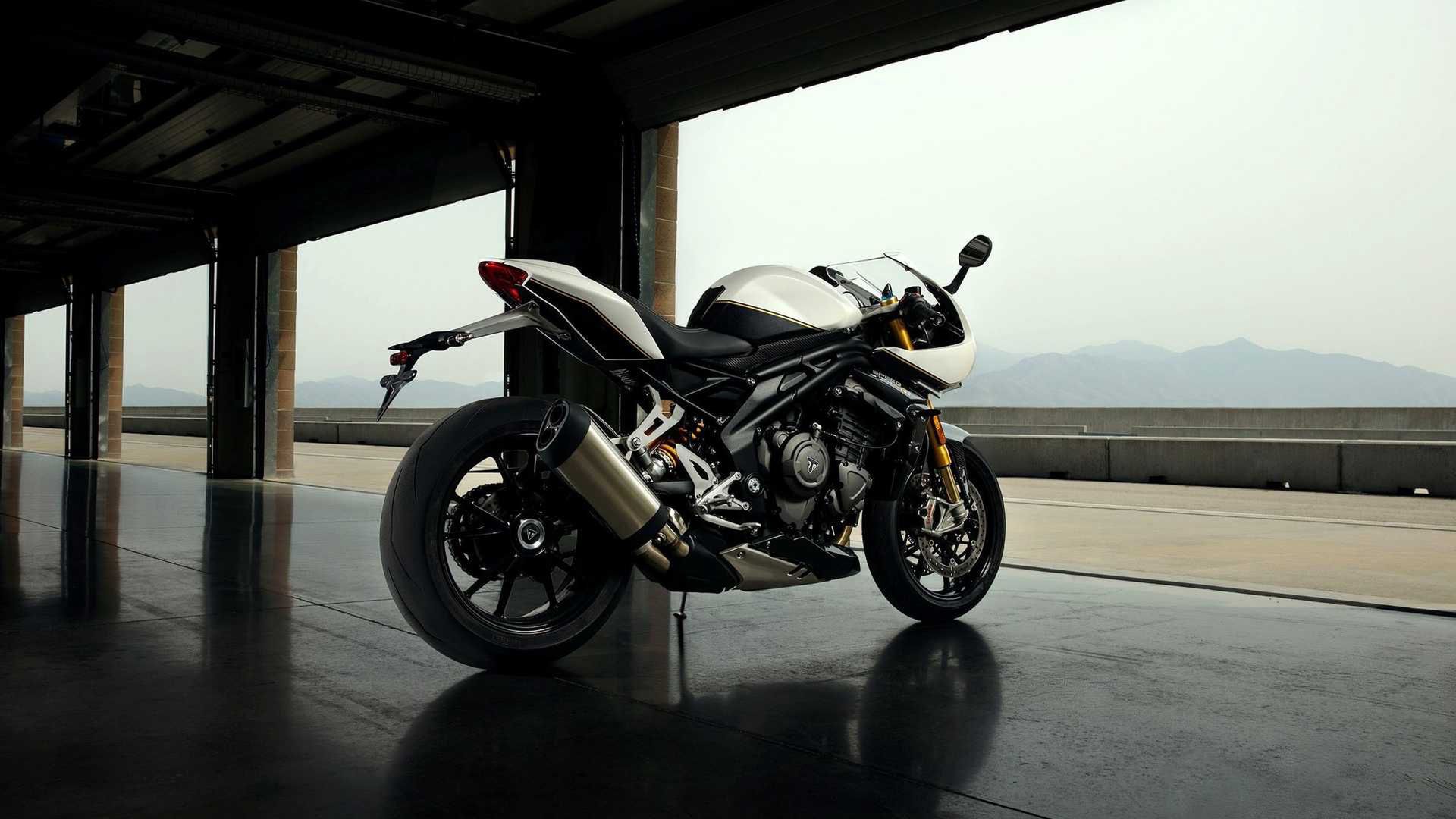 Triumph Speed Triple RR
