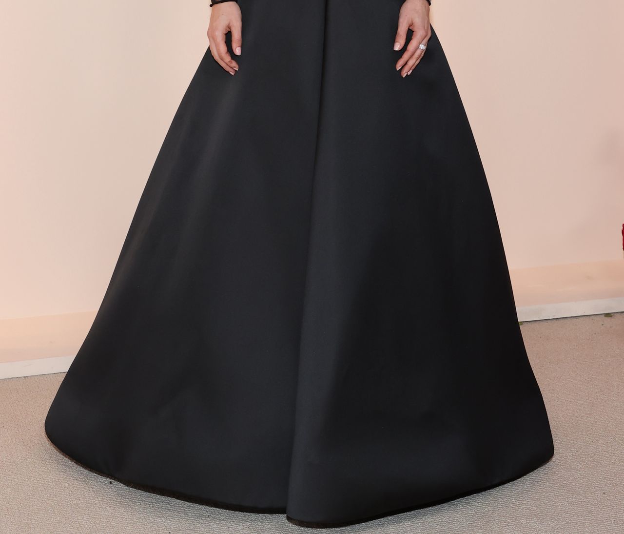 Lady Gaga w czarnej sukni na ceremonii Oscarów 2023