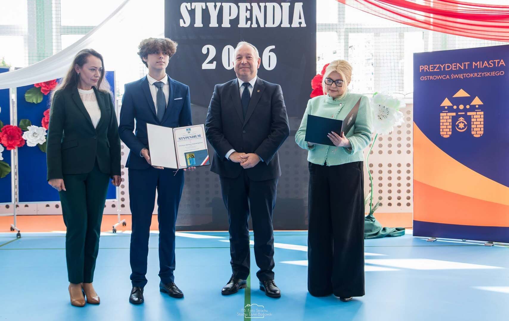 Młode talenty nagrodzone przez Prezydenta.