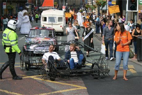 Kablowe Lambo, napędzane pedałami