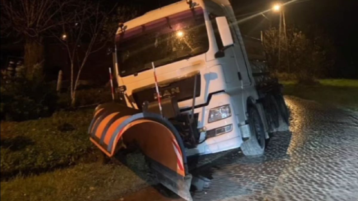 Skradziona pługopiaskarka