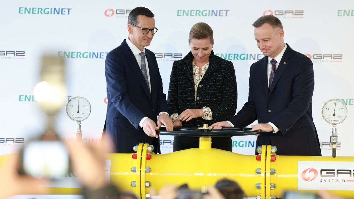 Uroczysto?? otwarcia gazoci?gu Baltic Pipe27.09.2022 Budno Uroczystosc otwarcia gazociagu Baltic Pipe Fot Sebastian Nowik/REPORTERn/z: , Mateusz Morawiecki, Mette Frederiksen, Andrzej DudaSebastian Nowik/REPORTER