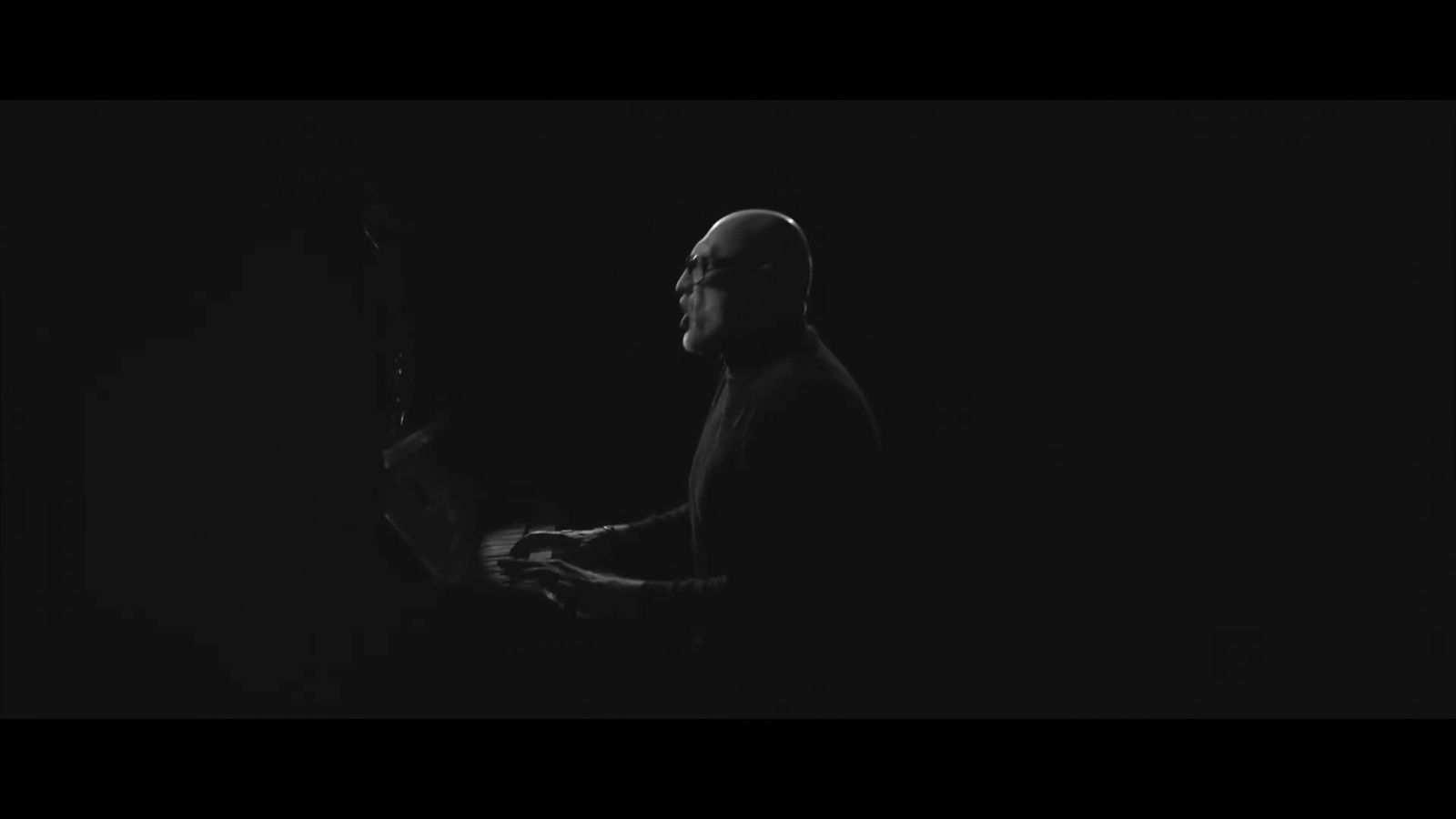 Mąż Halinki Mlynkovej rozpacza nad utraconą miłością w nowej piosence