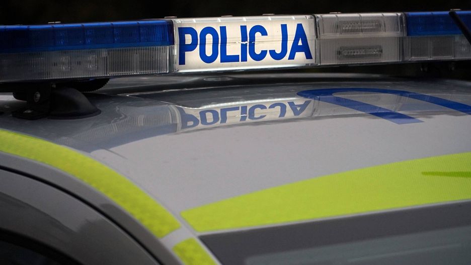 Mundurowi z Koźminka zatrzymali 34-letniego mężczyznę, który ukradł z baru skarbonkę z napiwkami