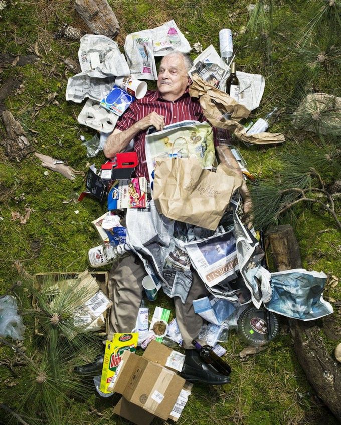 7 dni konsumpcji. Niezwykłe zdjęcia pokazują, ile śmieci produkujemy każdego tygodnia 9