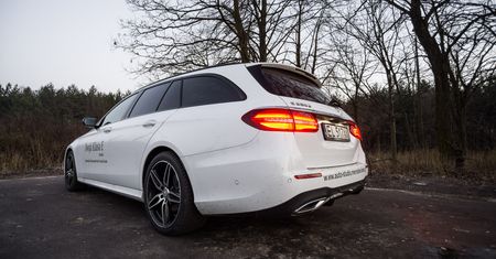 Mercedes-Benz E 220d Kombi – test [wideo]