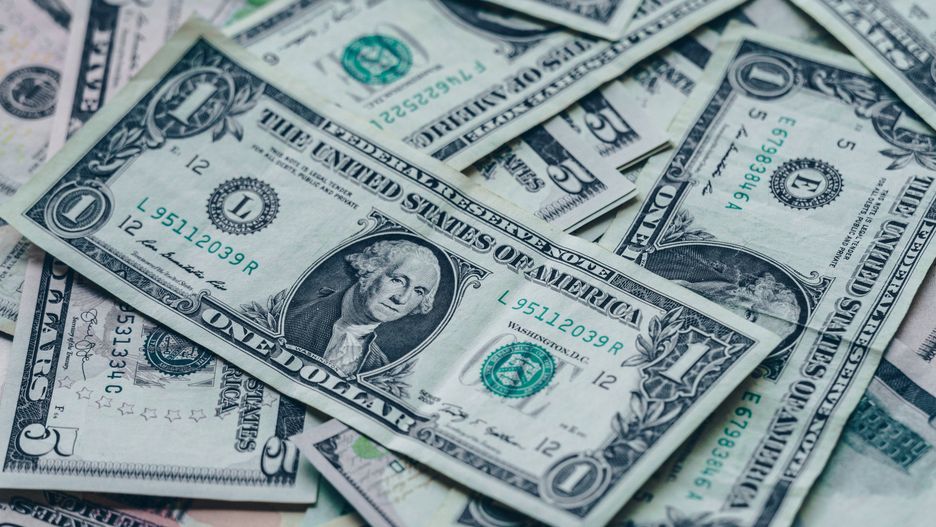 Kuriozalny napad na bank. Ukradł jednego dolara, chciał iść do więzienia