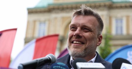 Zandberg krytykuje rywali. Oberwało się też Brzosce