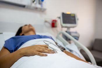 Rzadki śmiertelny wirus. W Indiach wykryto przypadki zakażenia