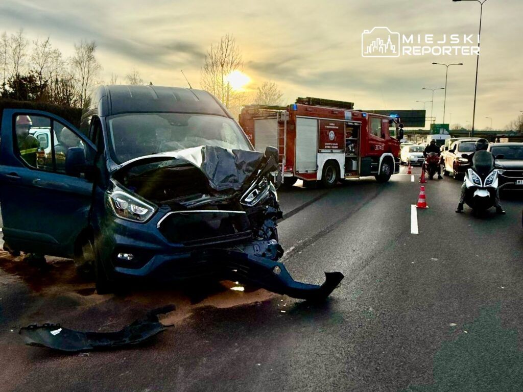 Zderzenie 5 pojazdów na trasie S2. Interweniował śmigłowiec LPR