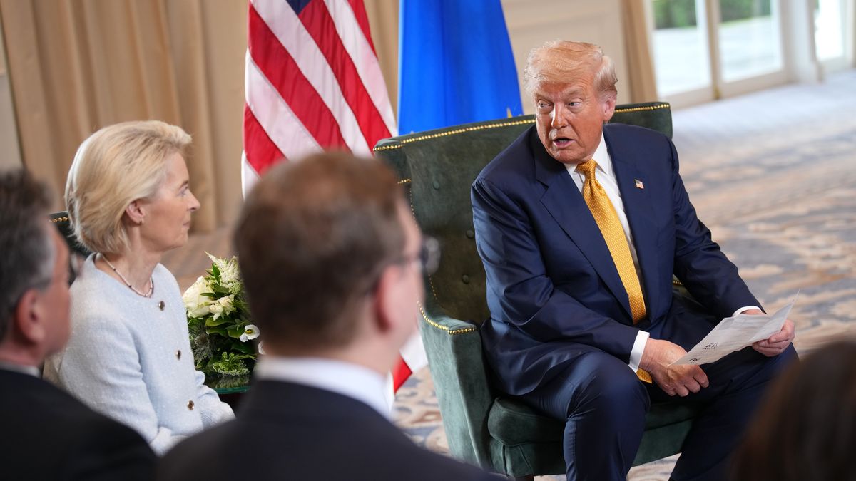 TURNBERRY, SCOTLAND - JULY 27: U.S. President Donald Trump and President of the European Commission Ursula von der Leyen announce a US-EU trade deal after a meeting at Trump Turnberry golf club on July 27, 2025 in Turnberry, Scotland. U.S. President Donald Trump is visiting his Trump Turnberry golf course, as well as Trump International Golf Links in Aberdeenshire, during a brief visit to Scotland from July 25 to 29. (Photo by Andrew Harnik/Getty Images)