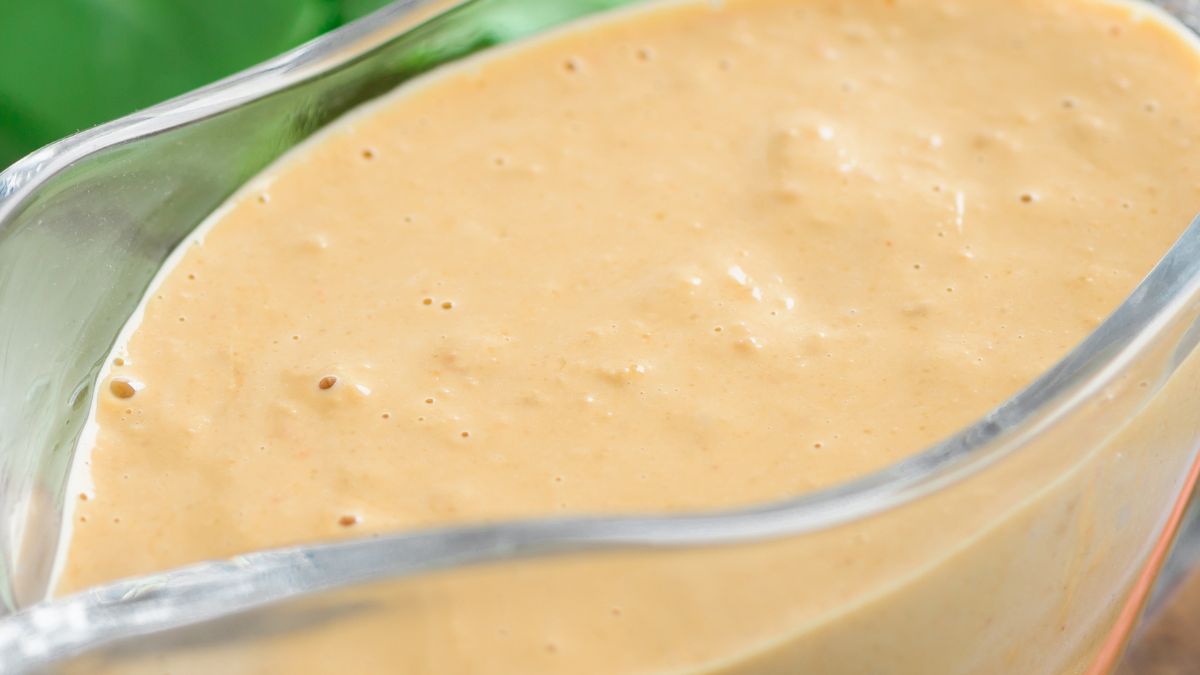 Sos do mięs z białej porzeczki 