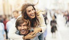 Lufthansa zachęca „Spotkajmy się pośrodku“