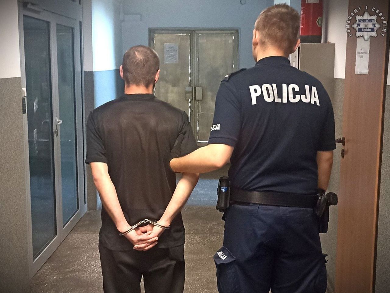 Czeladź: Horror 22-letniej kobiety. Pijany brat jej chłopaka rzucił się na nią z nożem