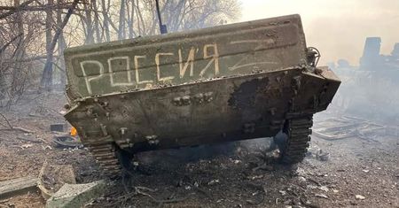 Bitwa o Donbas. Rosjanie znowu w kłopotach. Uciekli, zostawiając grób z ciałami zabitych kolegów