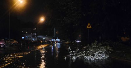 Burza. Ulewne deszcze przeszły nad Polską. Ponad tysiąc zgłoszeń do strażaków