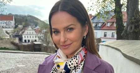 Botki zamszowe damskie to jesienny must have. Wiemy, z czym wyglądają najlepiej