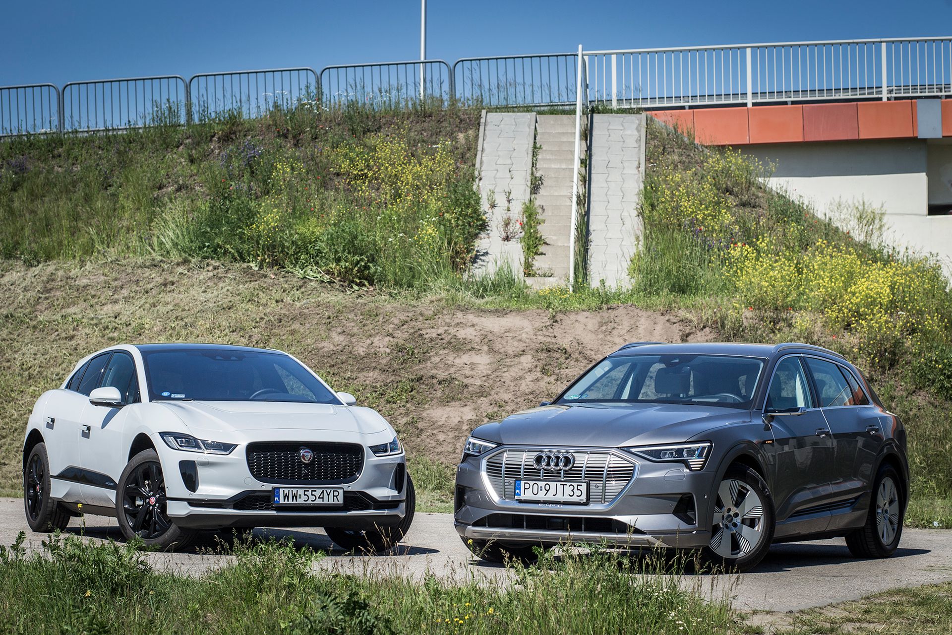 Jaguar I-Pace kontra Audi e-tron (fot. Mateusz Żuchowski)