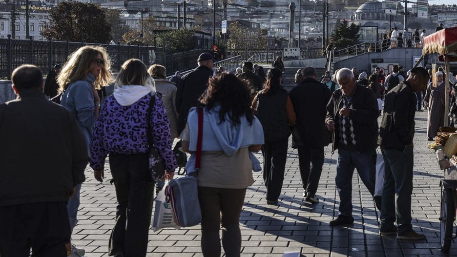 Wierni zjeżdżają do Turcji, żeby spotkać się z papieżem 