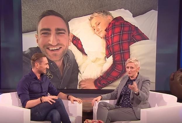 wizualizacja wizyty Łukasza Jakóbiaka u Ellen