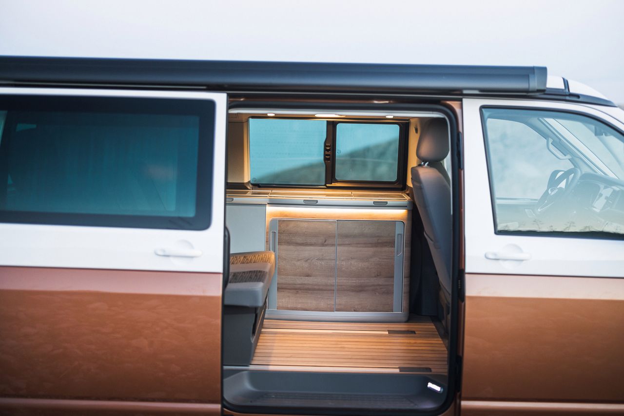 Volkswagen T6.1 California Ocean