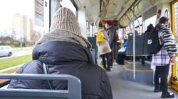 Straciła przytomność w autobusie. Żaden pasażer nie udzielił jej pomocy 