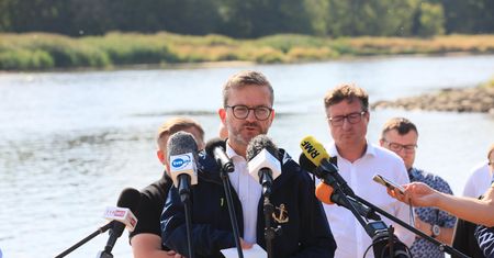 PiS ukarało ministra? "Całkowicie nawalił, ma zakaz"