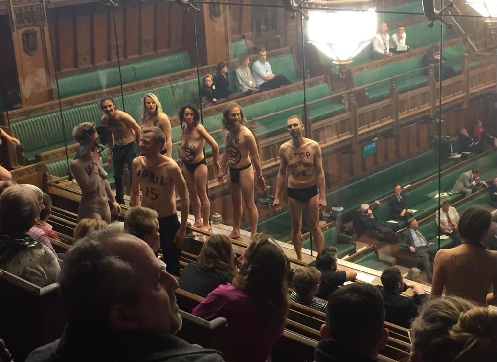 Aktywiści zakłócili debatę nad brexitem