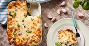 Lasagne z kurczakiem i pesto. Smakowity pomysł na rodzinny obiad