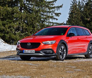 Pierwsza jazda Oplem Insignią Country Tourer. Czy takie auto może mieć sens?