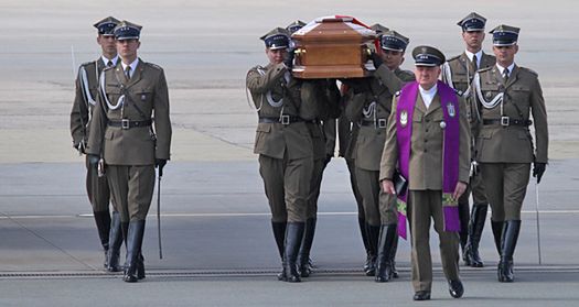 Ciało prezydenta Kaczorowskiego w Polsce