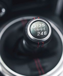Toyota opatentowała manualną skrzynię z automatycznym wrzucaniem luzu